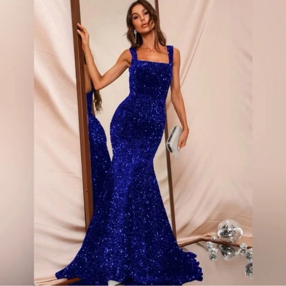 Su Ideas Sequined Royal Blue Evening Dress - Picture 3 of 5
